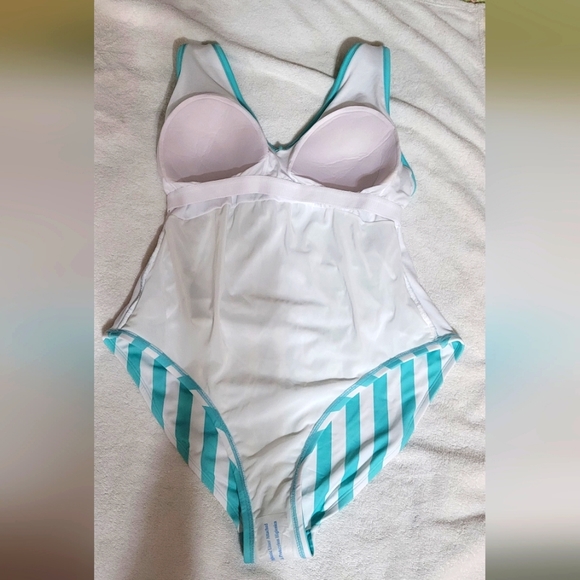 Kona Sol swimsuit XL - Picture 4 of 4